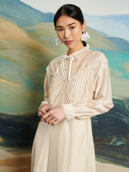 <b>DREAM</b> Pony Pleat Midi Dress - Image 5