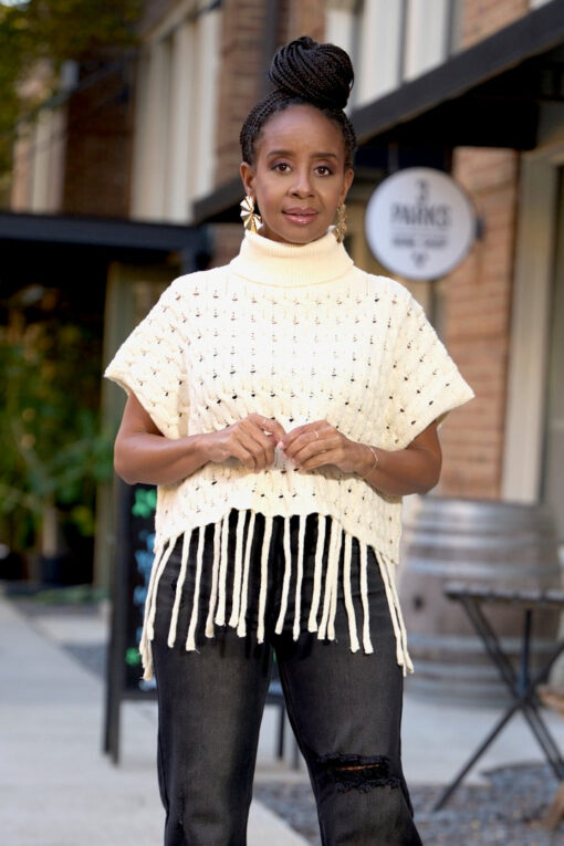 Fringe Hem Crop Cableknit Turtleneck Sweater -Cream