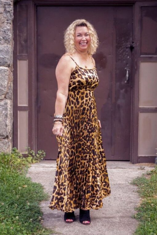 Belle Leopard Dress - Image 3